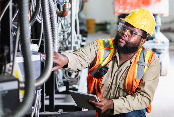 Best Emergency Electrical Repair  in Vandalia, MO
